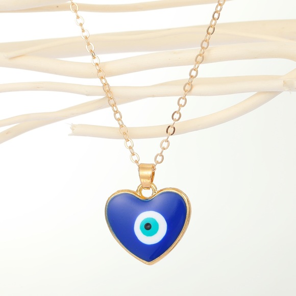 3/$30 💛 Evil Eye Heart Necklace - Picture 2 of 2